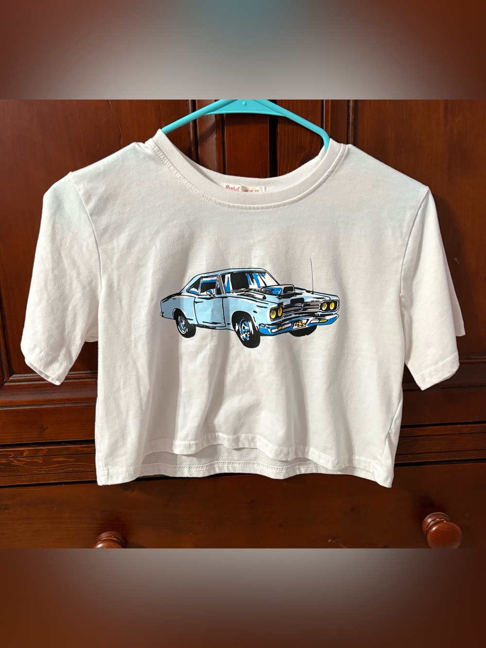 Cropped White Shirt Old Classic Blue Car - Baby T Cropped